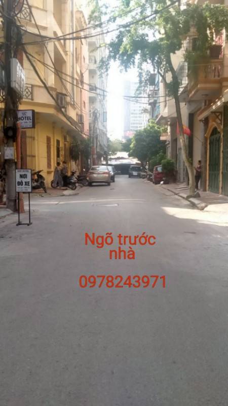 Nhà PL ngõ 80 trung Kính.Dt 122m2 x 4T, Mt 6m. 2mặt thoáng, ôtô tránh.