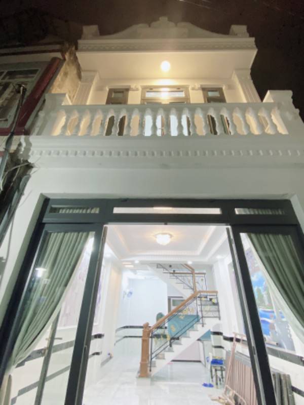 Nhà sổ riêng. Ngay Công An Q12. Đường Nguyễn Thị Đặng. Nhà đẹp ở ngay