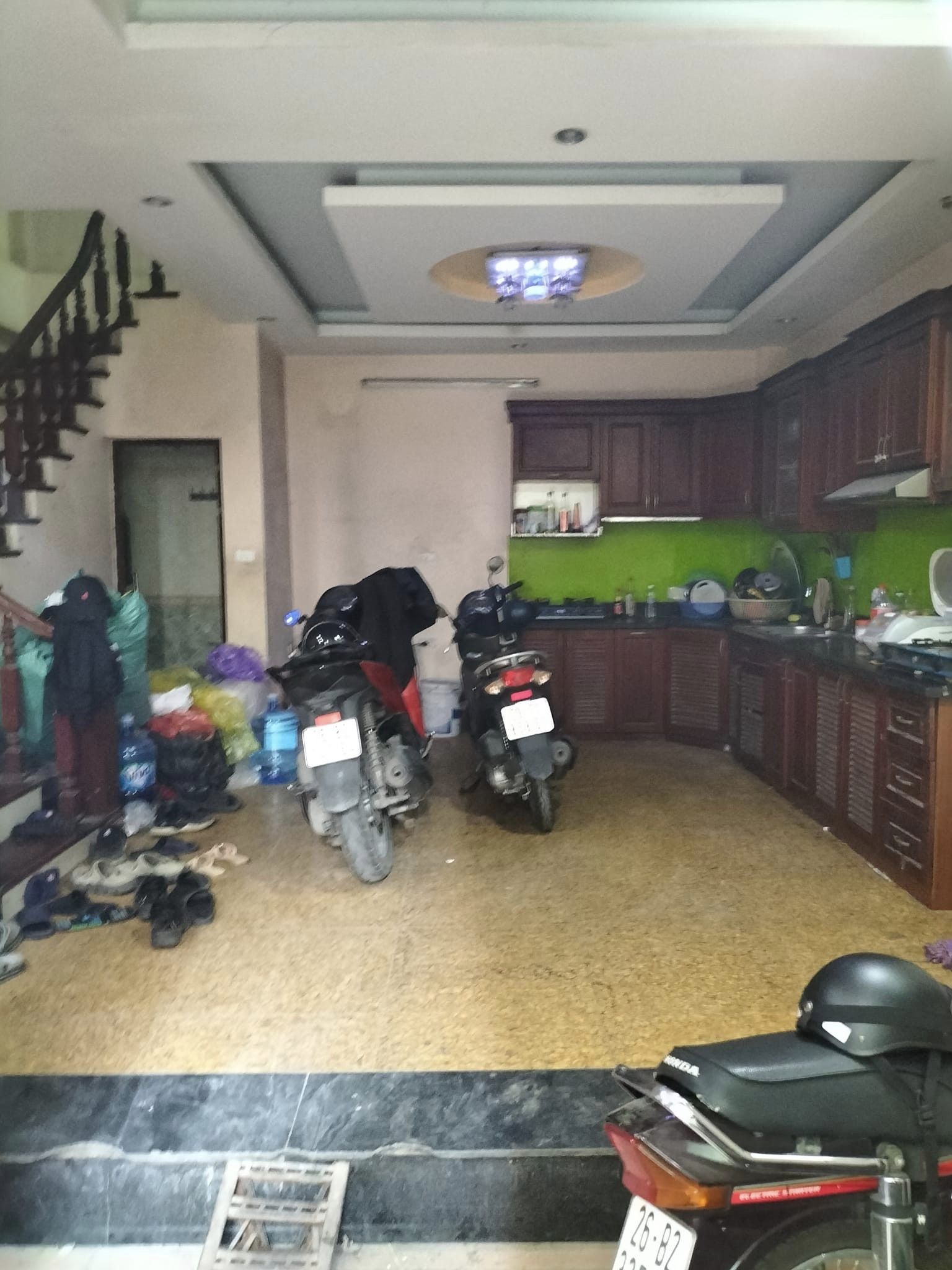Quan Nhân - Thanh Xuân - rẻ - hiếm - kinh doanh nhỏ - DT rộng 47m2, 5 tầng, mặt tiền khủng 5.6 mét, Giá chỉ 5.2 Tỷ.