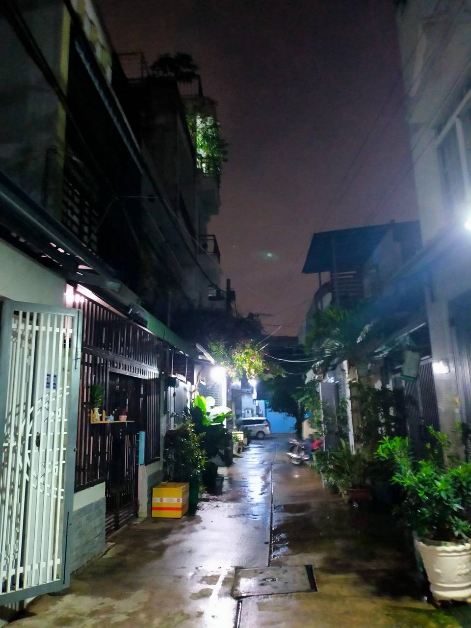 Bán nhà 2 tầng đường hương lộ 2, hẻm xe tải, 48m2 chỉ 4.1 tỷ, giáp tân phú