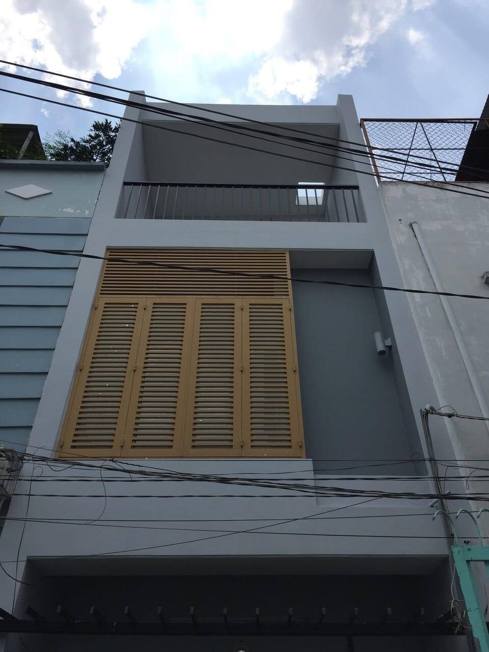 Bán nhà 3 tầng đường hương lộ 2, hẻm xe hơi, 39m2 chỉ 4.3 tỷ