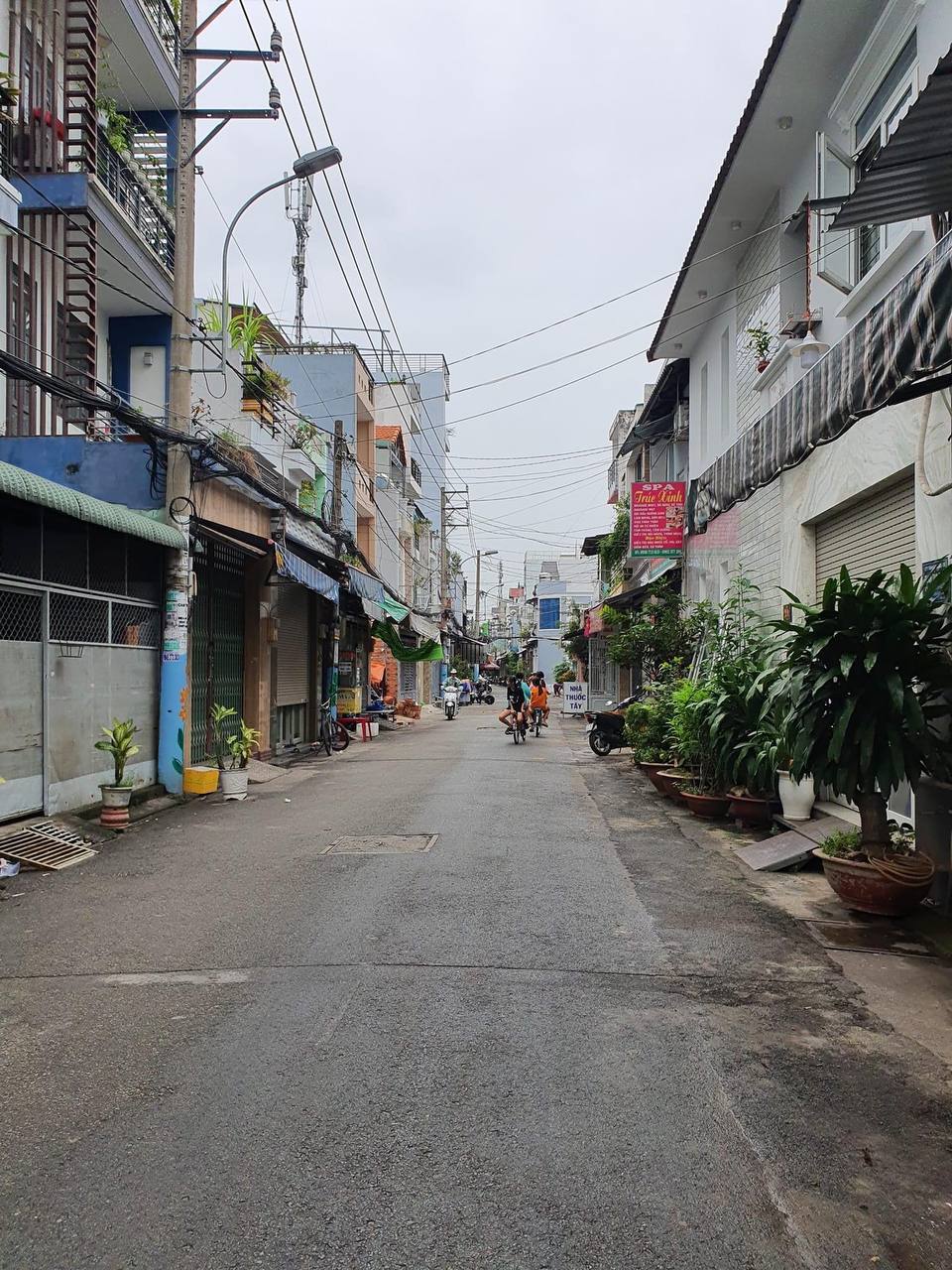 Bán nhà 3 tầng đường số 2, BHHA, hẻm ô tô, 39m2 chỉ 2.8 tỷ