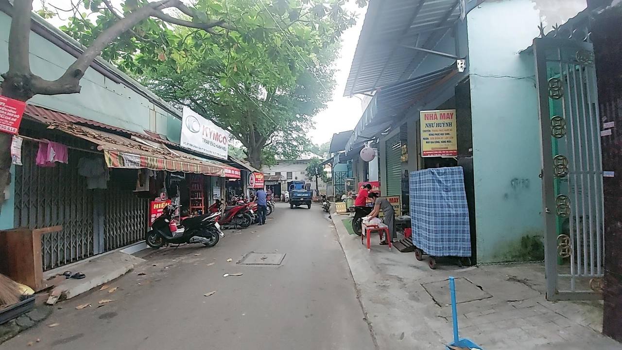 Bán nhà C4 đường lê đình cẩn, hẻm nhựa 6m thông, 137m2 chỉ 8.9 tỷ