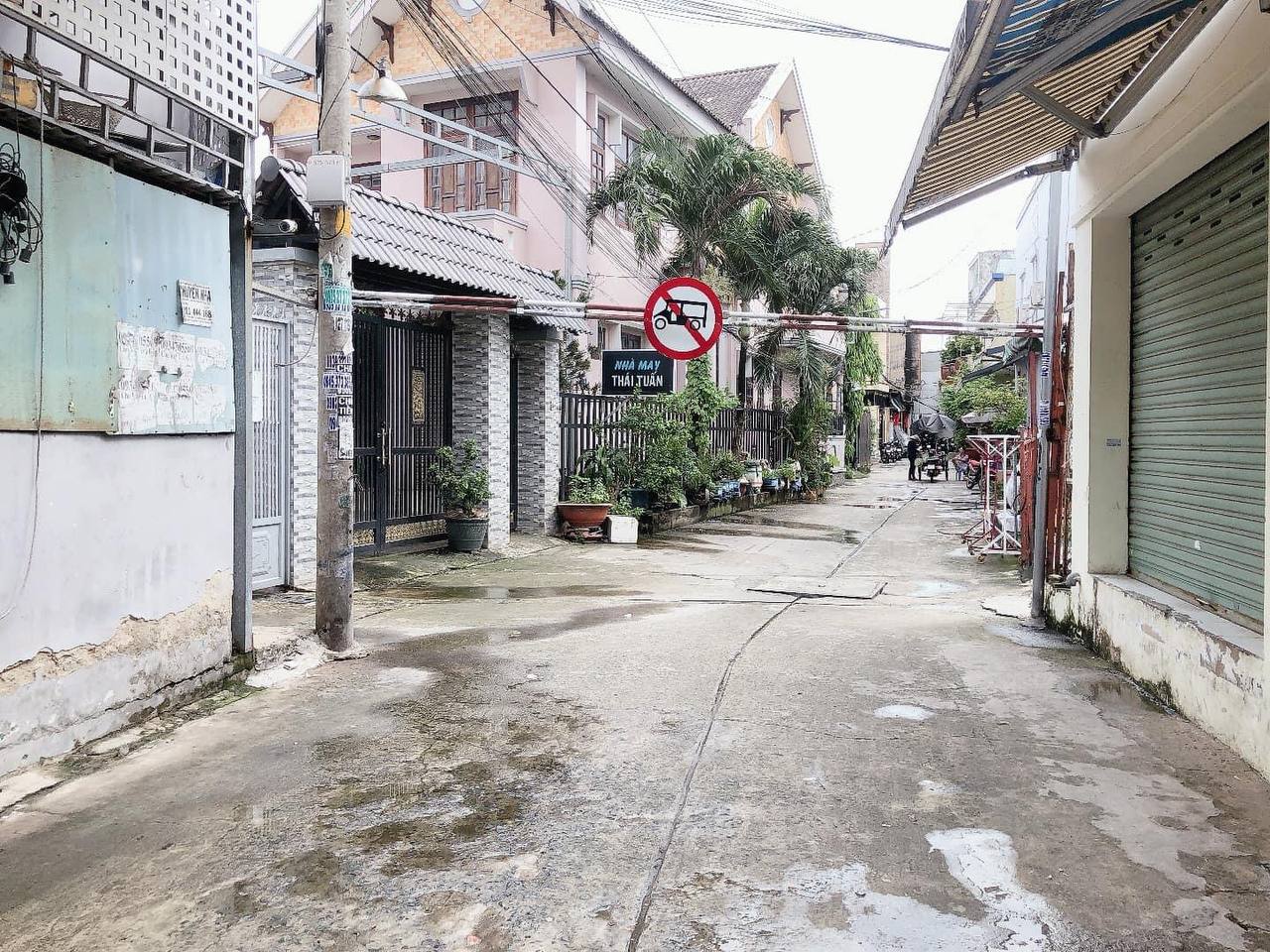 Bán nhà 2 tầng đường đoàn giỏi, hẻm xe hơi thông, 2 mặt hẻm, 48m2 chỉ 4.6 tỷ, ngay aeon tân phú