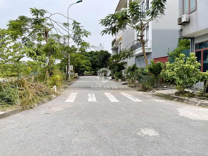 Cần tiền kinh doanh bán 53,7m2 đất TĐC Trâu Quỳ. Giá cực tốt so với các lô cùng vị trí