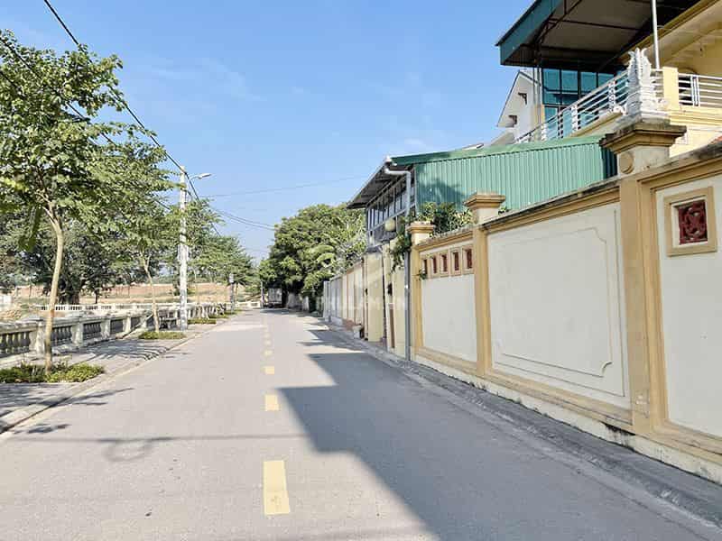 Chính chủ cần bán 61,8m2 đất view hồ thôn Đặng. Siêu đẹp, thoáng mát quanh năm