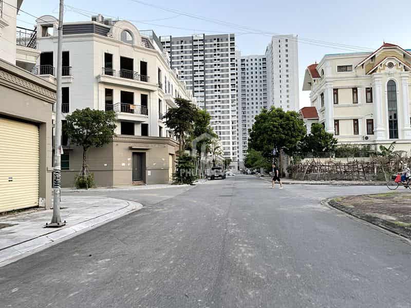 Chuyển công tác cần bán căn 90m2 Shophouse Hải Phát. Đường 13,5m, view biệt thự