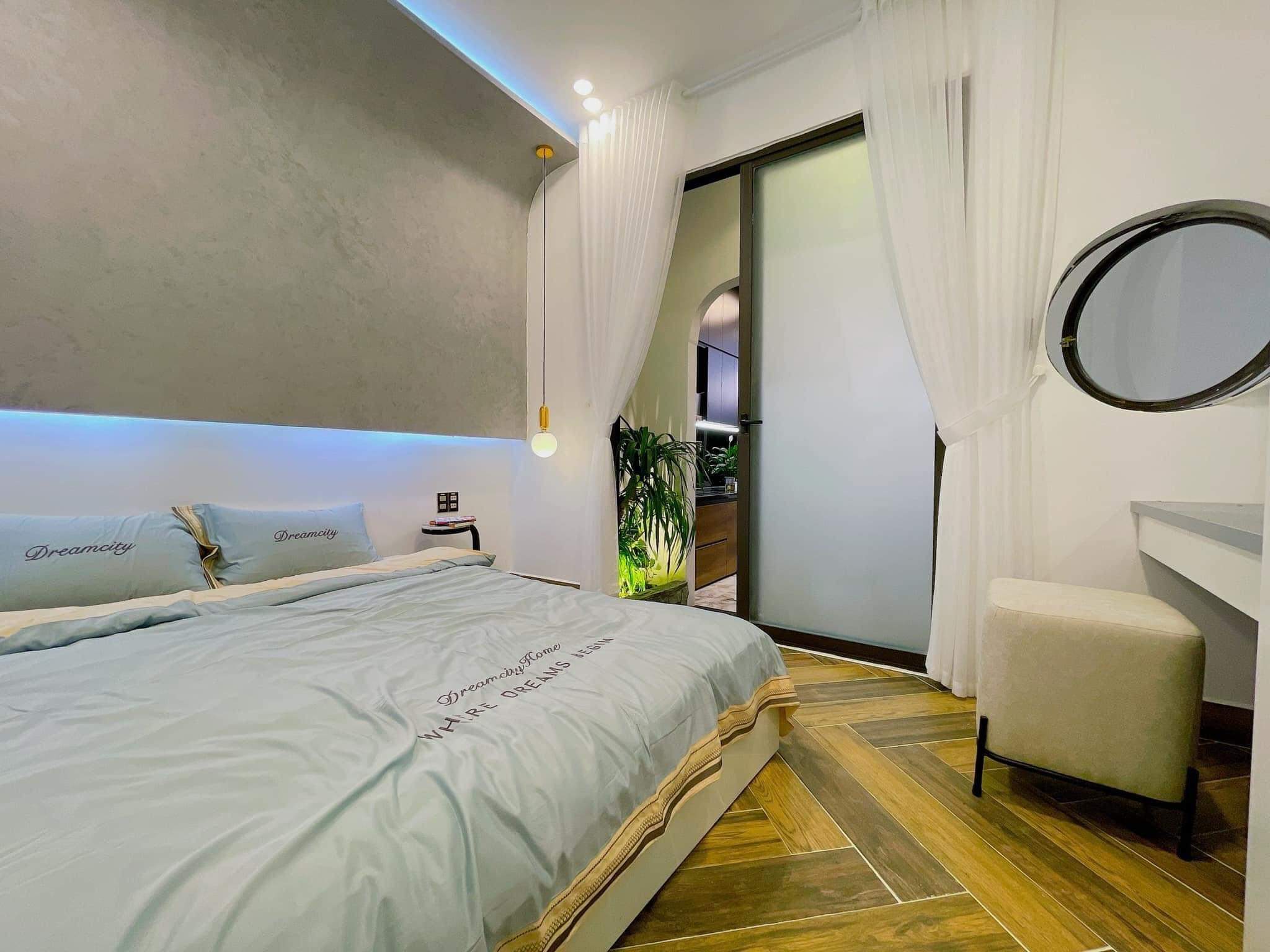 Chào Bán Siêu Phẩm 3 tầng 3 mê Kiệt chuẩn 2.5m Lê Độ