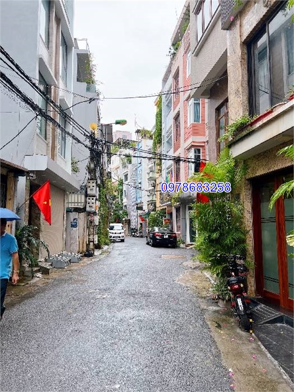 Bán Nhà Ở Yên Lạc Ô TÔ VÀO NHÀ LÔ GÓC 3 Thoáng