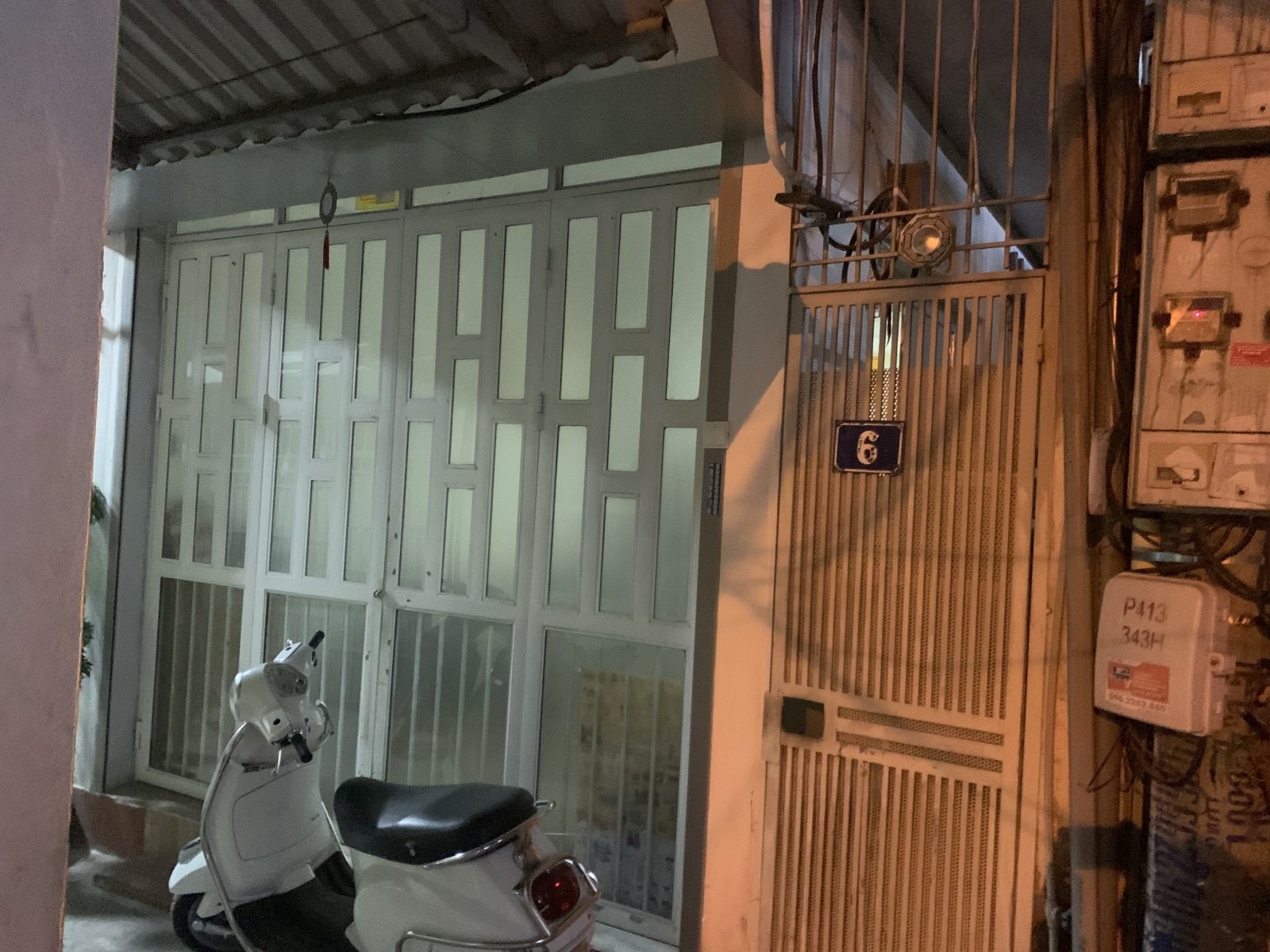 Chỉ 2 Tỷ - 2 Tỷ - Có Nhà 24/30m2 Hai Tầng Tại pv- Bồ Đề.