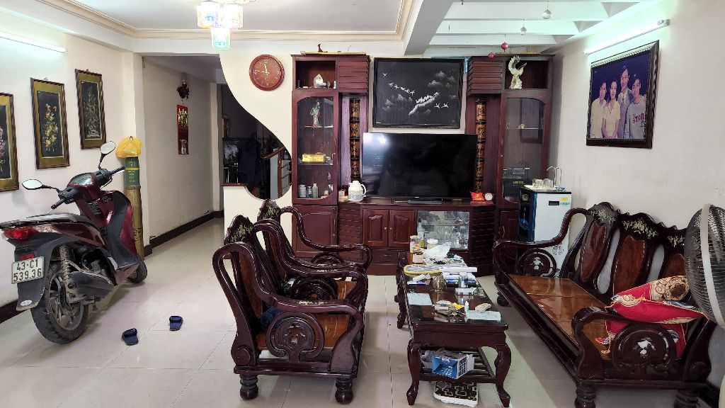 Bán nhà Tống phước phổ, hải châu, đà nẵng, nhà 3 tầng,đường 7m, lề 3m, giá rẻ