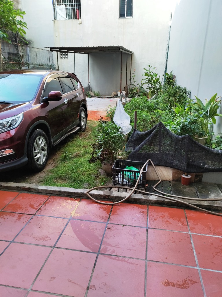 Đất gần hồ Thạch Bàn, nhỉnh 3 tỷ, ô tô vào đất, 58m2, MT 4m