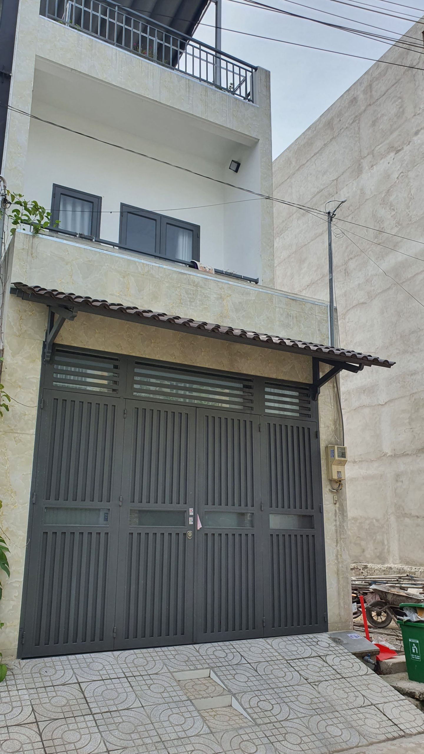 Nợ Bank-Gấp - 3 Tầng 76m2 - Hẻm Xe Hơi 8m - Ha Huy Giáp - Q12 - Chỉ 4 Tỷ 7