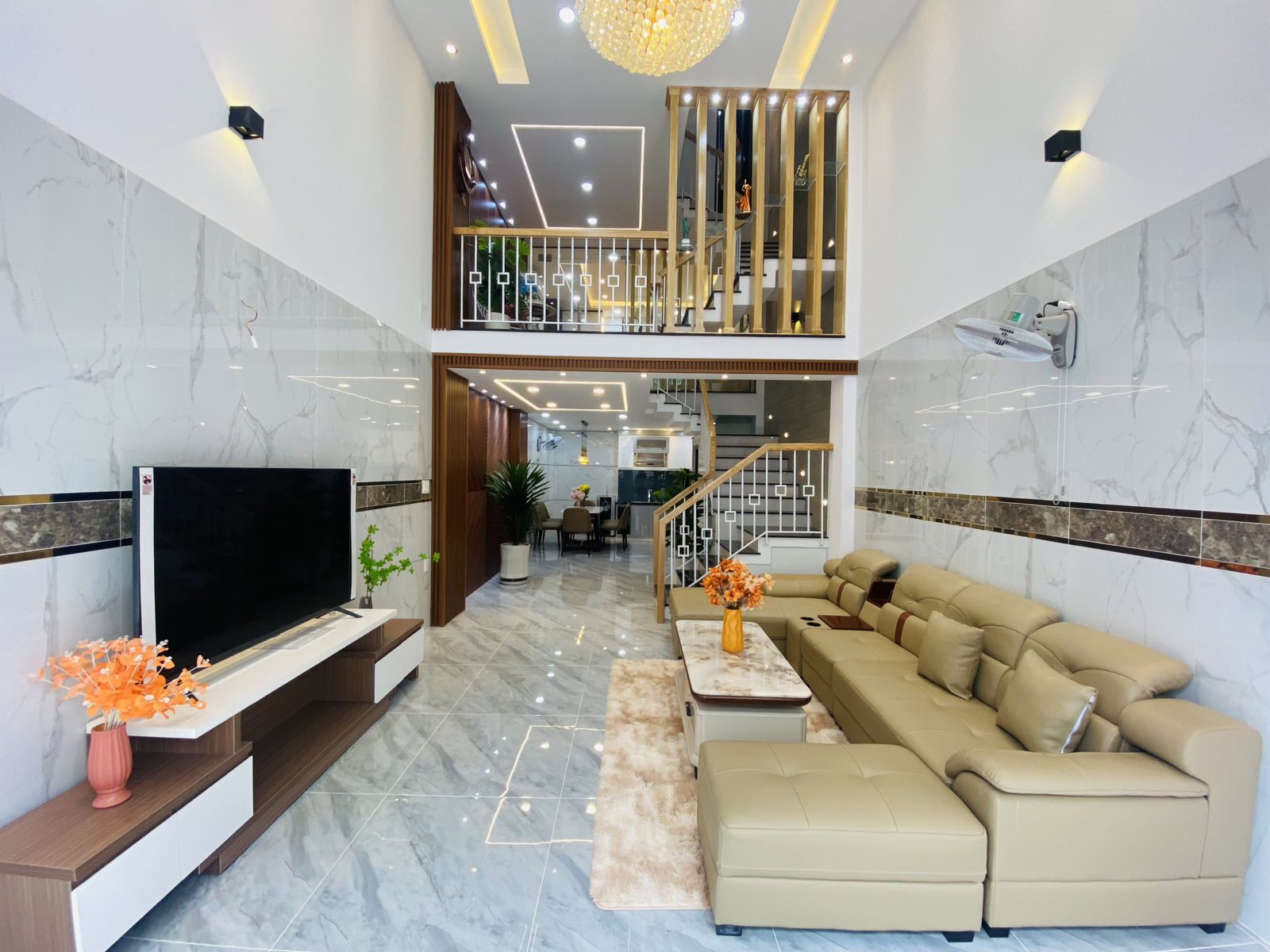 Giảm Giá Bán Lỗ Nhà Quang Trung Trệt Lửng 2 Lầu ST Diện Tích 4,3x14 Giá Giảm Còn 8,6 Tỷ