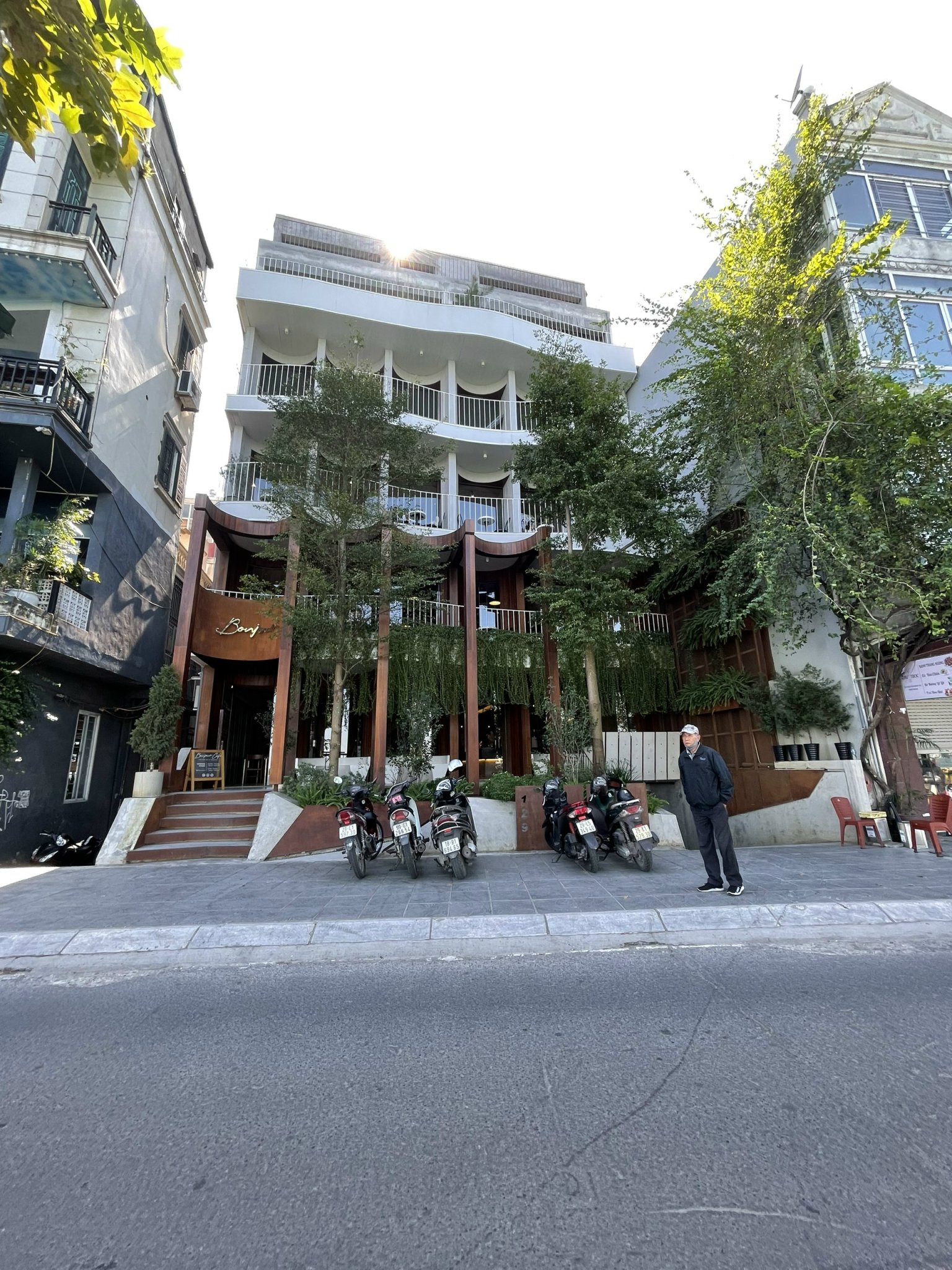 Biệt Thư Sân Vườn Siêu Víp - Chinh Chủ Bán Nhà Khánh Hòa: 640m2 - 2.5Tầng - Giảm Còn 9,5 Tỷ