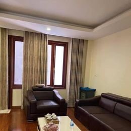 BÁN ĐẤT TẶNG NHÀ DIỆN TÍCH 300 M MẶT TIỀN 15 M CÓ BIỆT THỰ 3 TẦNG ĐẸP LONG LANH ĐƯỜNG Ô phongs vàođất