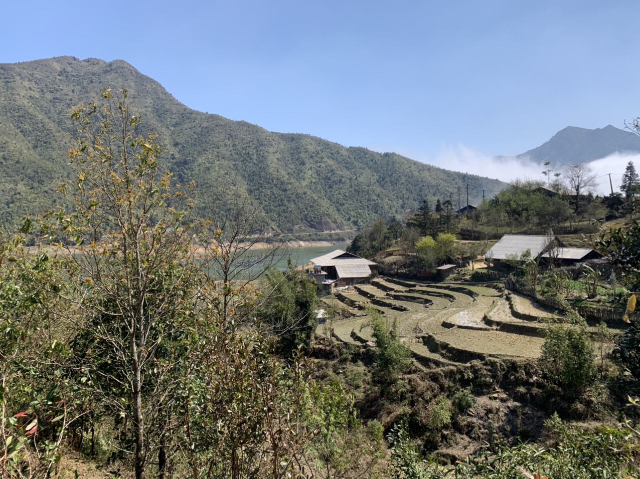 BÁN ĐẤT SAPA VIEW HỒ RUỘNG BẬC THANG MÂY GẦN SÂN BAY