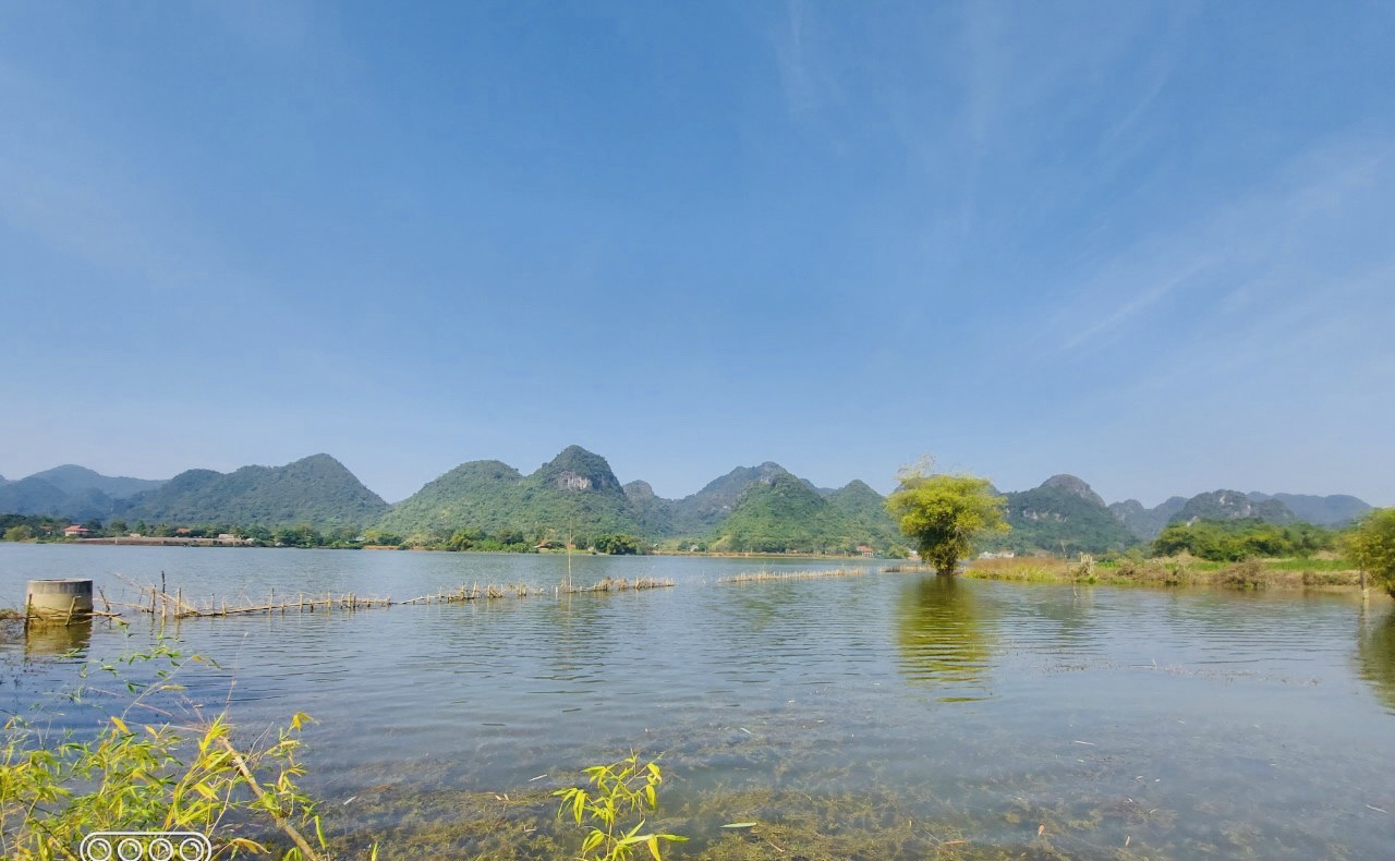 Một lô duy nhất bám hồ tại Lạc Sơn, Hoà Bình dành cho anh chị nghỉ dưỡng giá rẻ