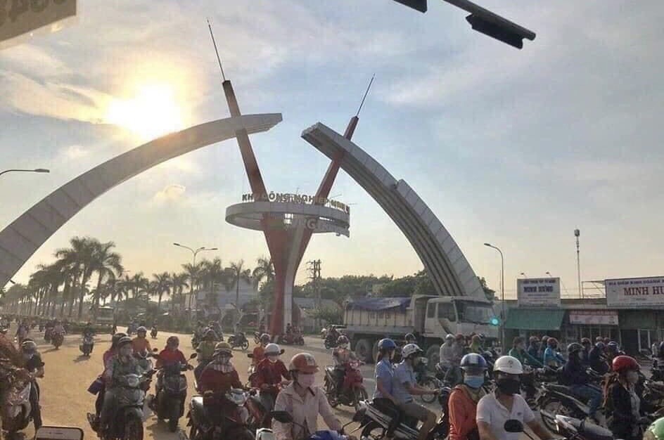 bán lỗ 200 triệu lô đất sát kcn Minh Hưng, Dân ở đông. Bán gấp ạ