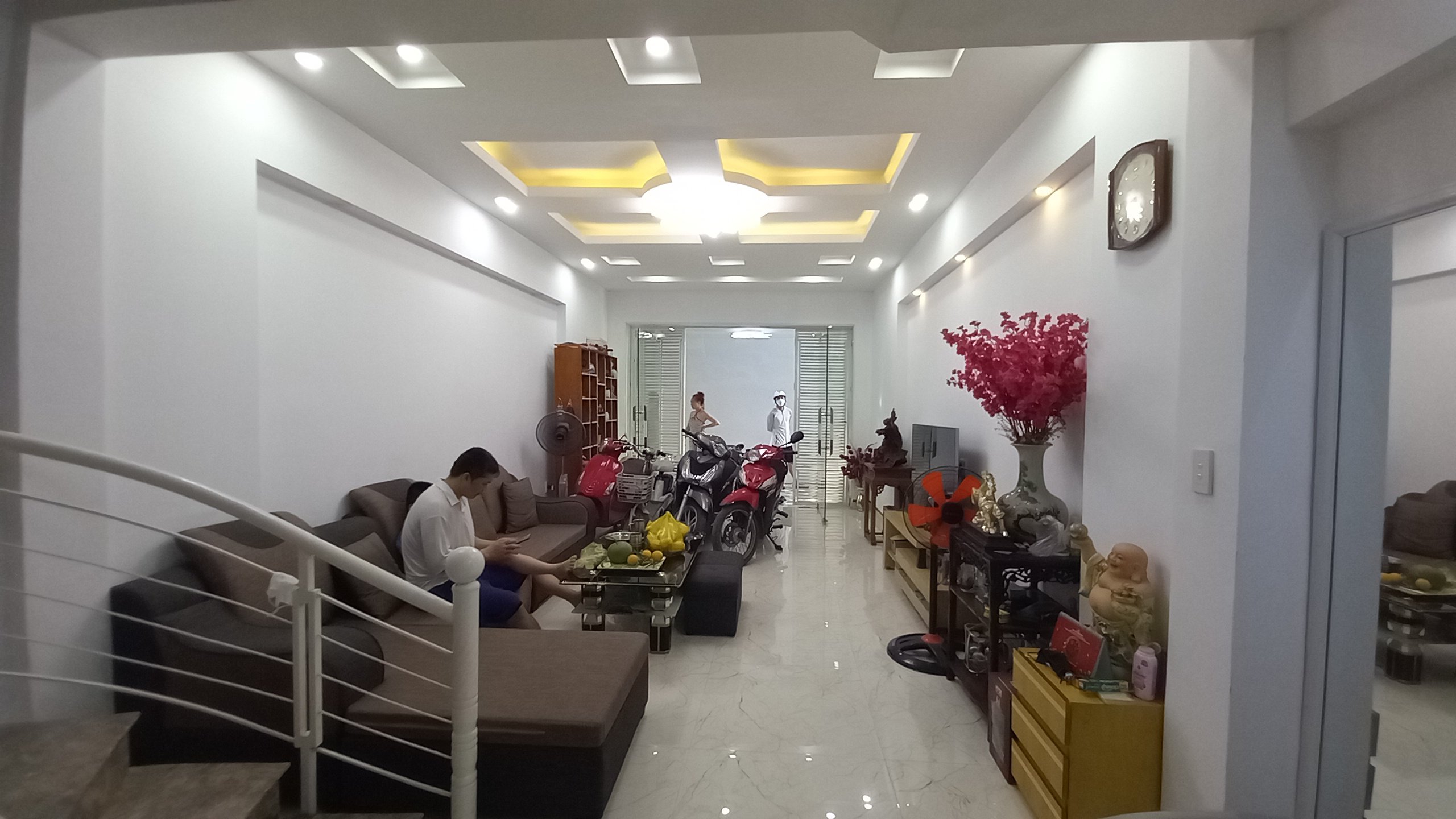 BÁN NHÀ TRUNG LỰC SÂN CỔNG RIÊNG NGÕ NÔNG RỘNG NGAY GẦN TRƯỜNG HỌC.