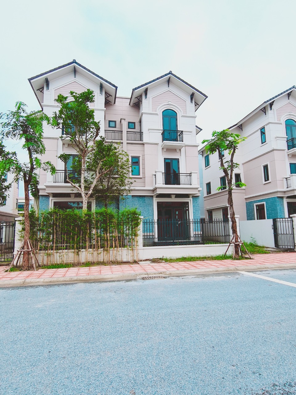 Chính chủ gửi bán căn biệt thự SONG LẬP siêu đẹp giá vô cùng yêu thương