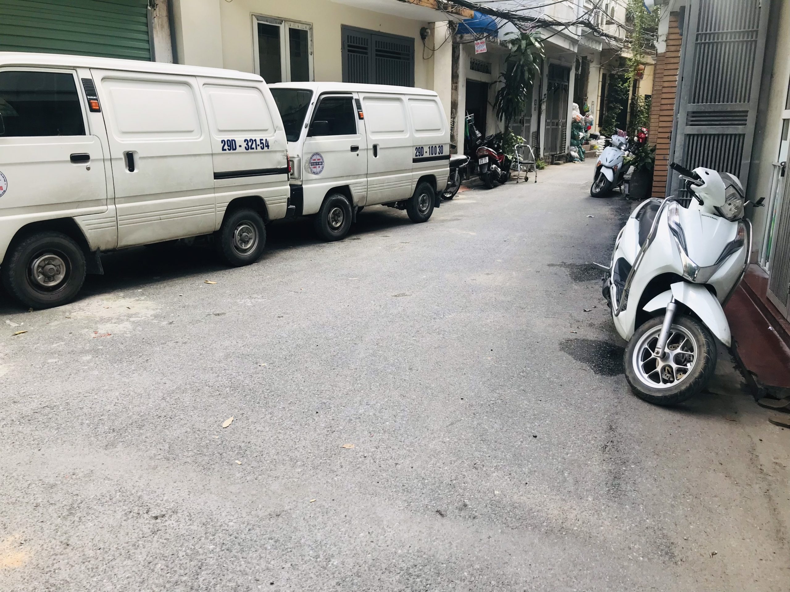 Bán nhà Ba Đình Ngõ 435 Đội Cấn, Sát phố Ô Tô 7C đỗ cửa vào nhà, Hơn 9 tỷ 55m2, MT 6m