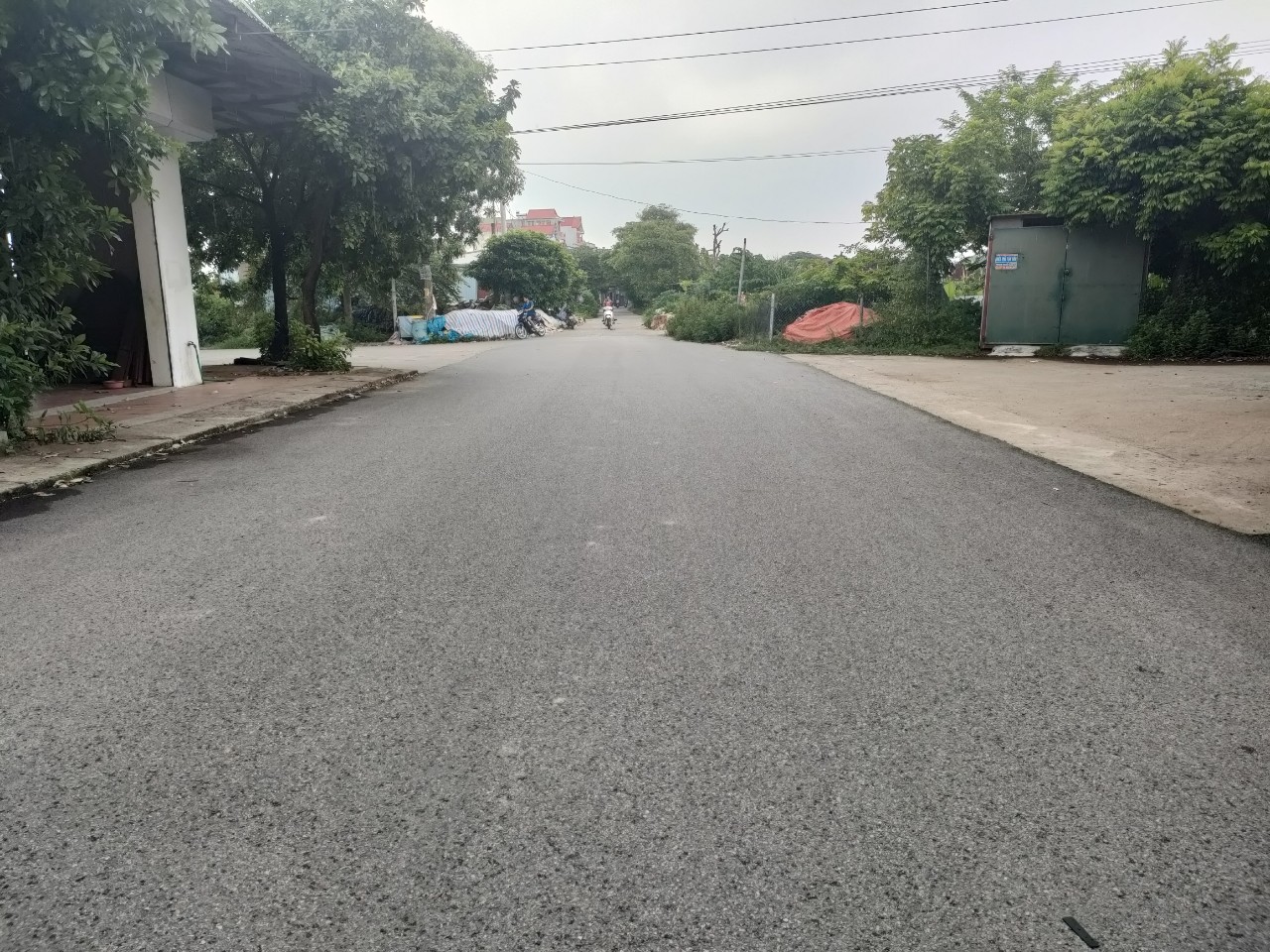 SIÊU PHẨM MẶT ĐẤT , ĐẤT PHÂN LÔ ĐƯỜNG Ô TÔ TRÁNH KINH DOANH BUÔN BÁN TỐT CHỈ 2 TỶ DIỆN TÍCH 105 M