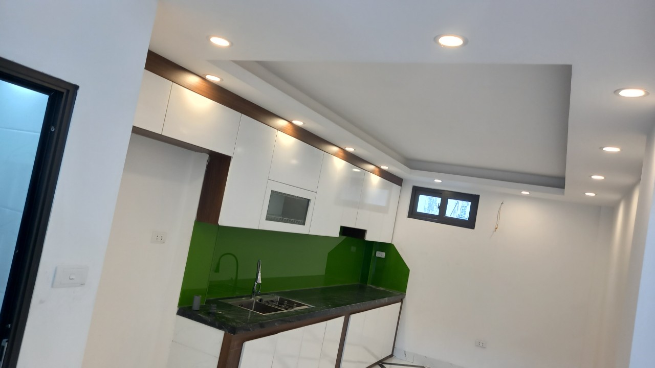 Bán nhà mới xây xã kim chung ,hoài đức DT50 x5 tầng,giá 3.43 tỷ,trước có sân riêng (bao sổ -TL nhẹ)