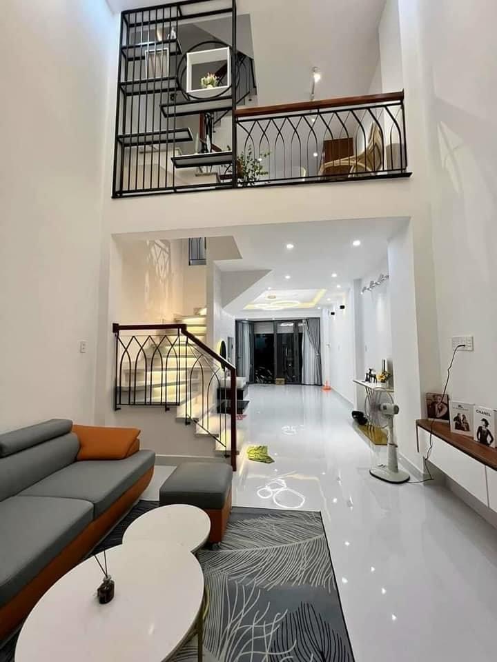 Bán nhà Lĩnh Nam, 45m x 4T x 3.75 tỷ, NGÕ NÔNG - FULL NỘI THẤT