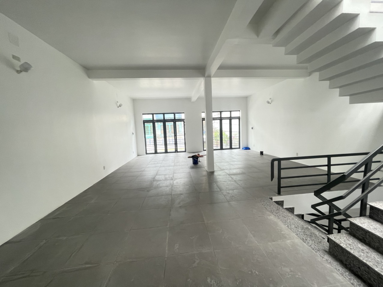 Nhà 2 lầu mới xây ngang 8m khu D2D Võ thị sáu p.thống nhất