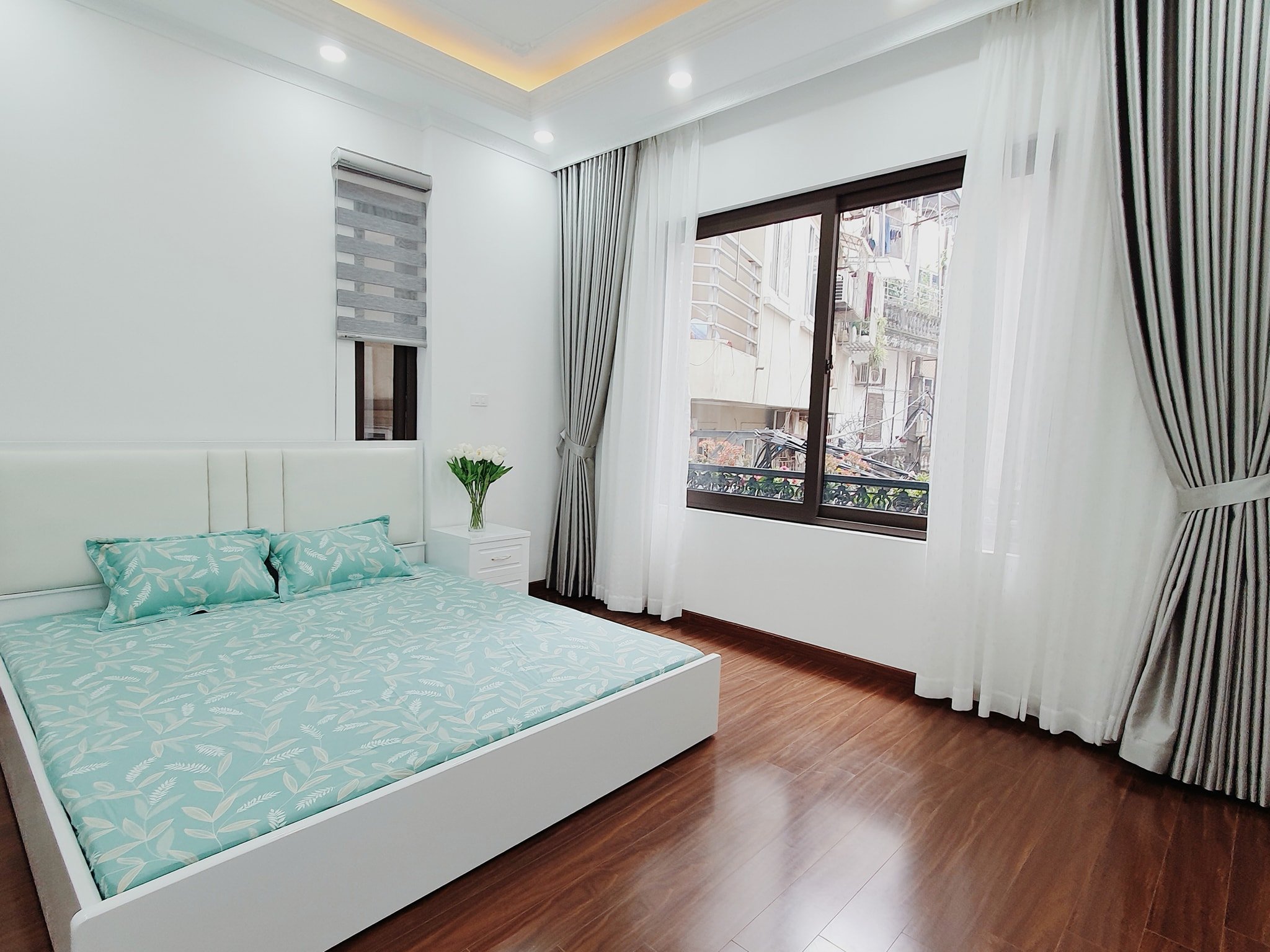 Chính chủ cần bán gấp căn hộ tầng 3 khu Nghĩa Tân - Trần Cung, 56m2 hai ngủ khép kín, sổ riêng chính chủ, giá