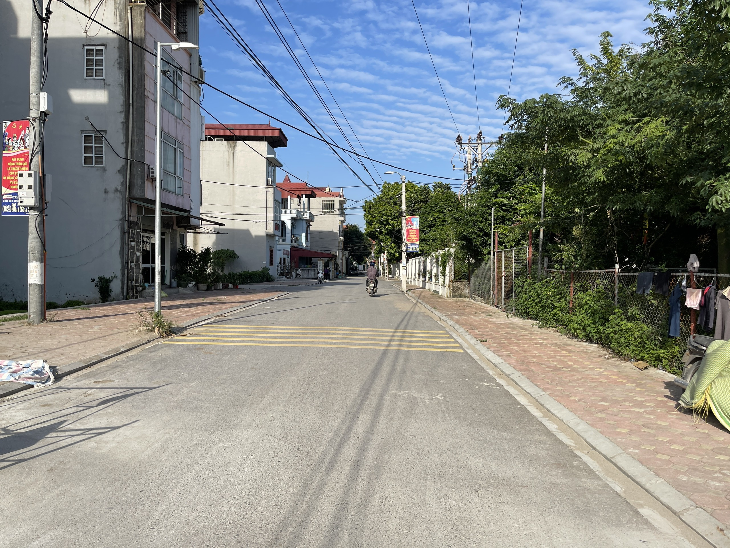 Chính chủ bán 129,5m2 đất đấu giá thôn Vàng, lô góc 2 mặt đường, view dự án