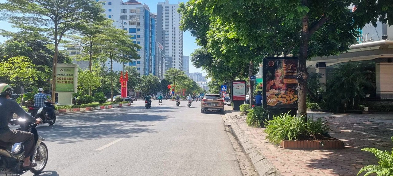 Chính chủ bán nhà đất mặt phố Trần Thái Tông, Cầu Giấy. Kinh doanh sầm uất. 175m mặt tiền rộng 8m.
