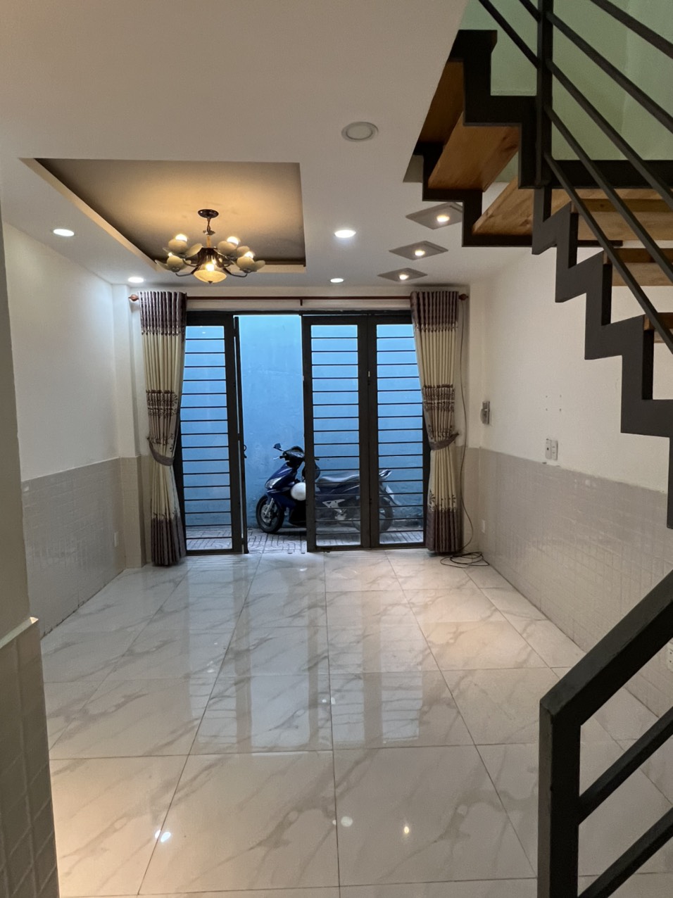 Nhà đẹp BÙI HỮU NGHĨA Ngay chợ BÀ CHIỂU BÌNH THẠNH 30M 3 TẦNG GIÁ 3,25 TỶ