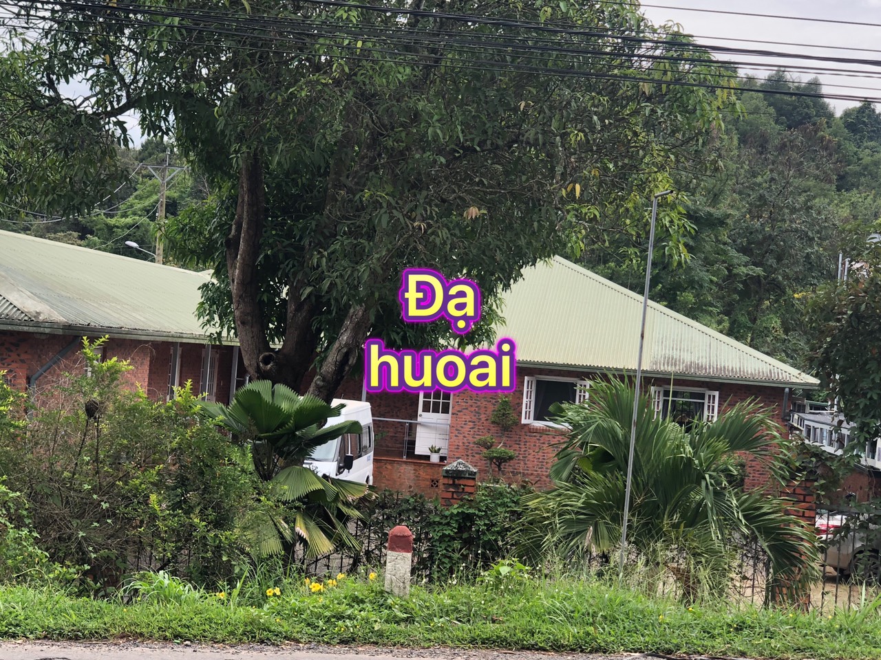 BÁN ĐẤT LÂM DỒNG ; GIÁ ; 6 TỶ ; DT - 30 x 103 (400 m2 thổ cư ) - 30 m MẶT TIỀN QL 20 , CÓ THƯƠNG LƯỢNG