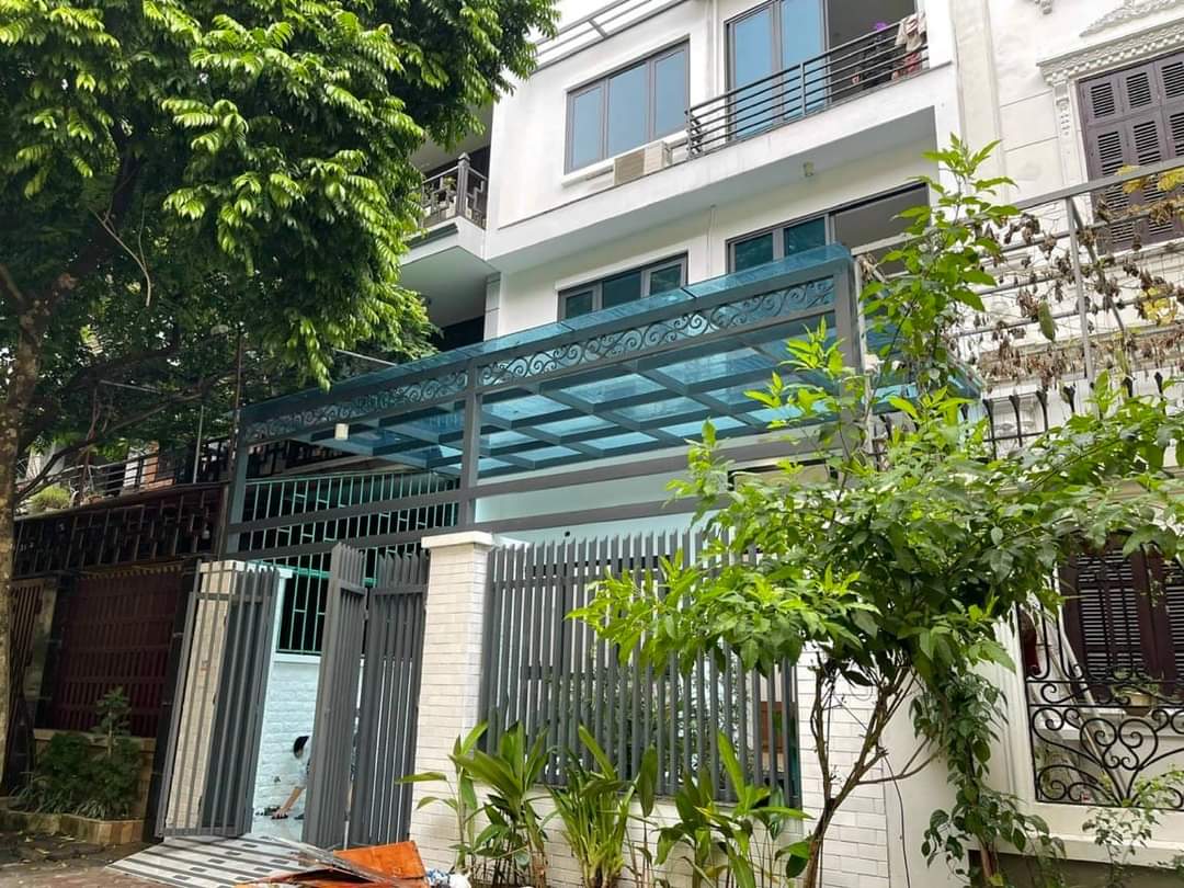 Chính chủ bán biệt thự hiện đại , Xuân La Tây Hồ 140m 5 tầng mặt tiền 6,5m 20 tỷ