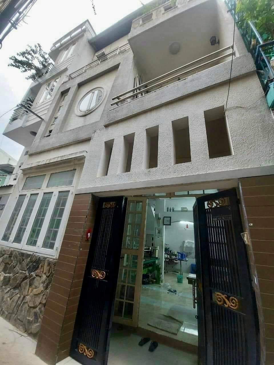 BÁN NHÀ ĐẸP NGAY TRUNG TÂM Q7.DT 48M2 . GIÁ CHỈ NHỈNH 3 TỶ