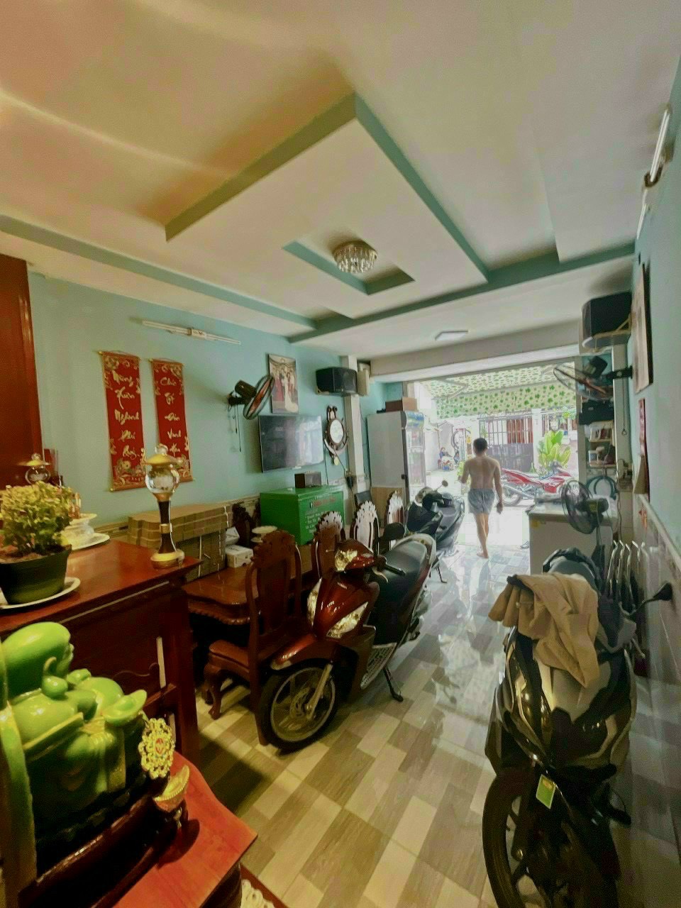 Chính chủ bán nhà Mặt tiền Lê Đình Thám, Tân Phú, giá rẻ.