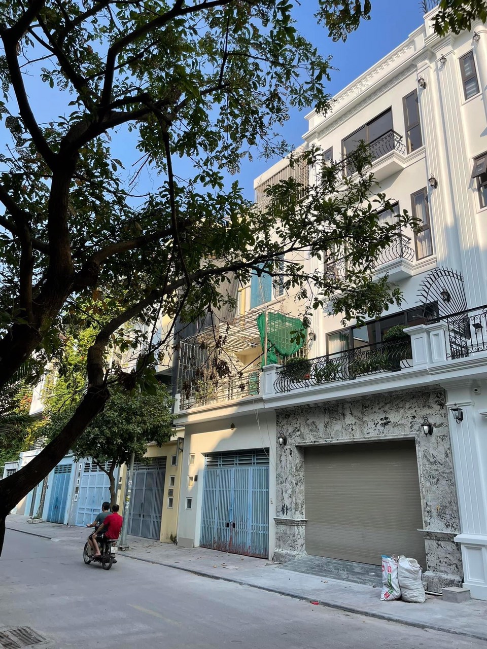 Biệt thự mới tinh Khu Đô Thị Văn Phú Hà Đông TP Hà Nội