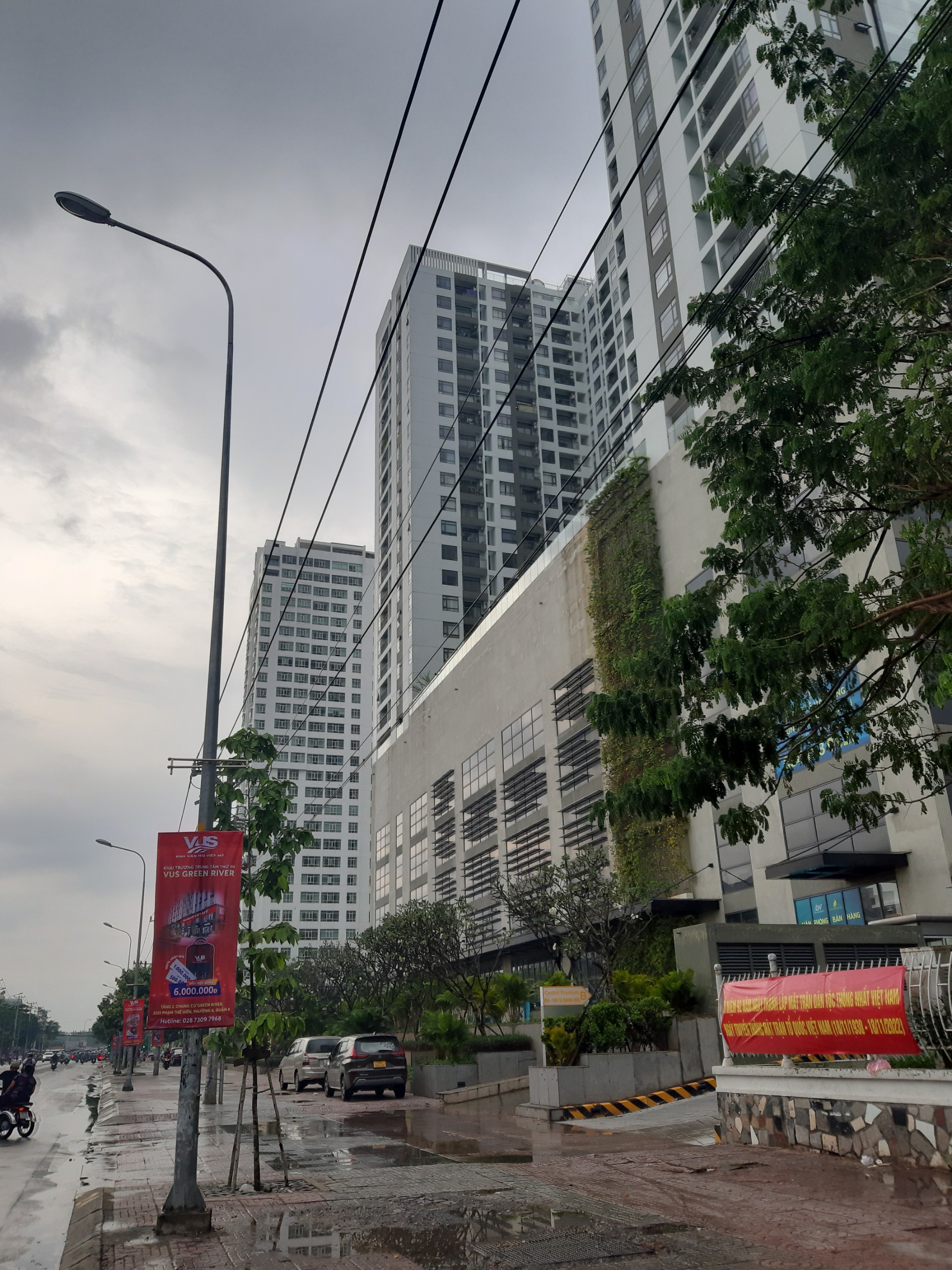 Căn hộ chung cư Central Premium, sổ đỏ chính chủ, vào ở liền.