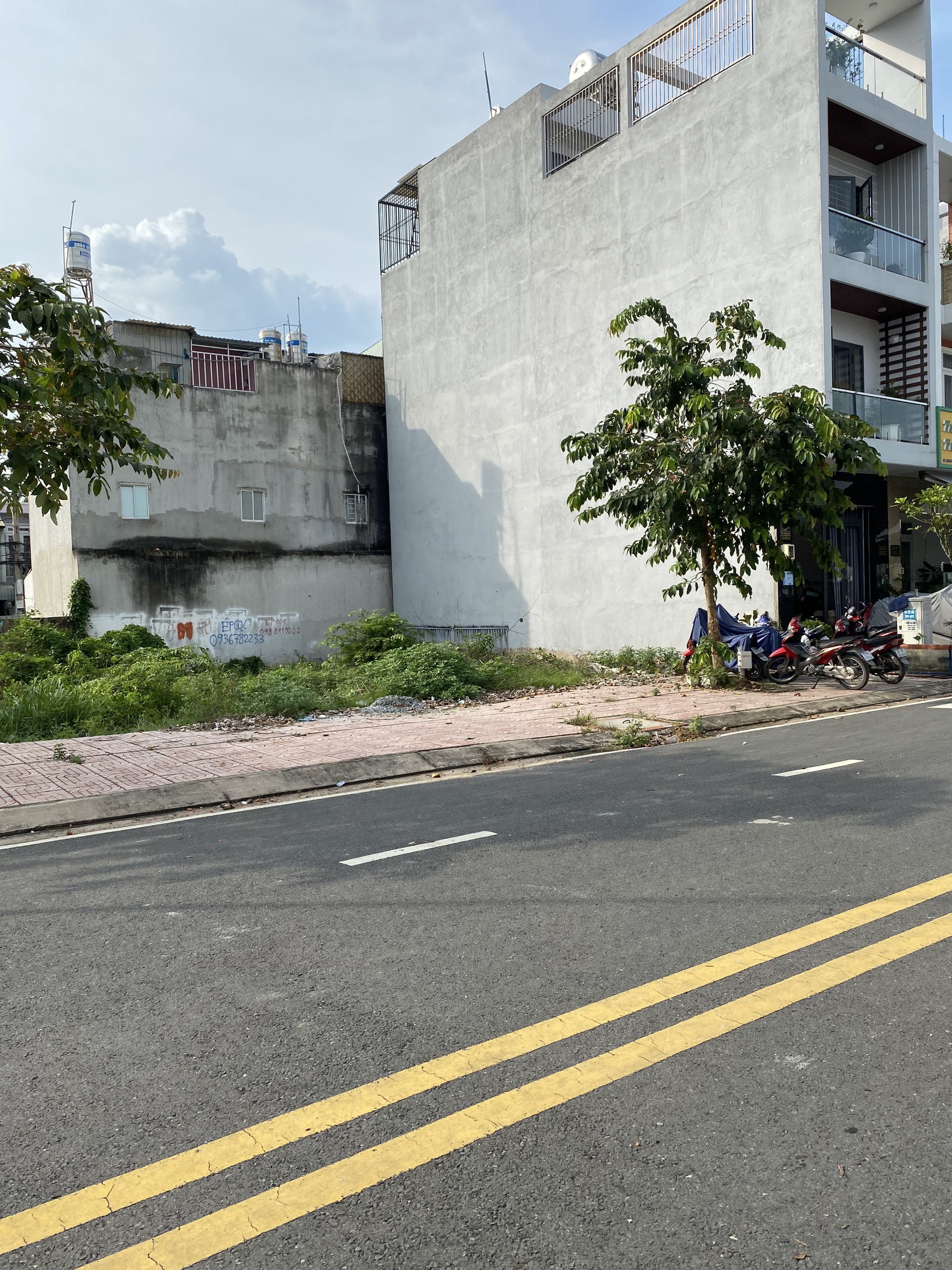 Bán lô đất 4x12,5m, có mặt bằng cần bán đường nhựa 12m ôtô tránh, xe tải quay đầu