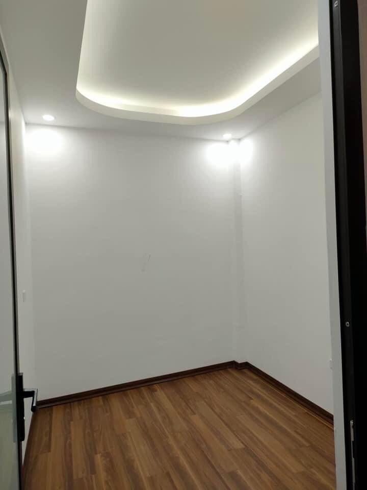 BÁN NHÀ HOÀNG HOA THÁM, NHÀ ĐẸP, 28M*3TANG, MT 5,5M, GIÁ 2,85 TỶ