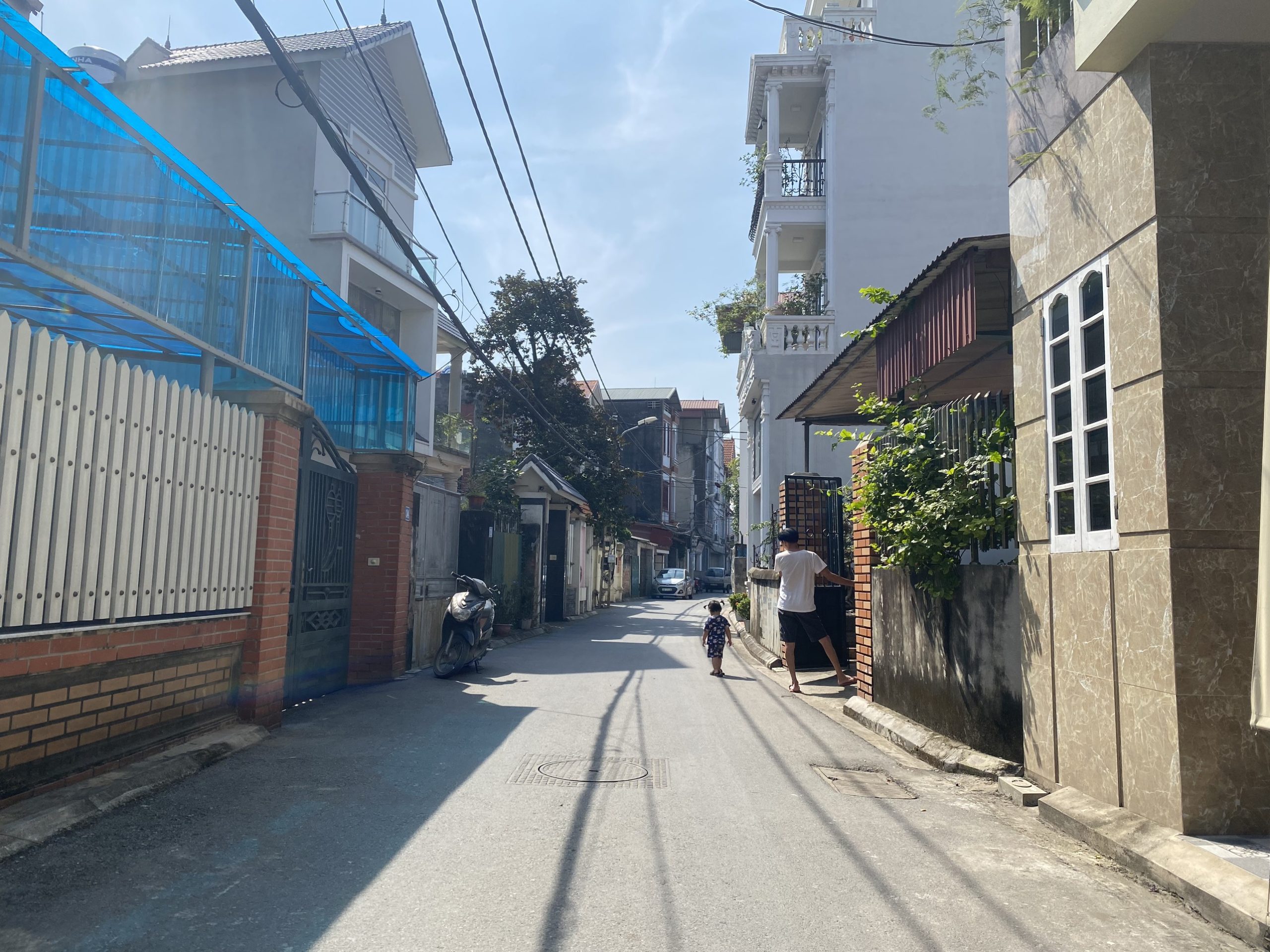 Đất Bình Minh, 42m2, ngõ 3m, 10m ra trục chính, giá 2 tỷ.