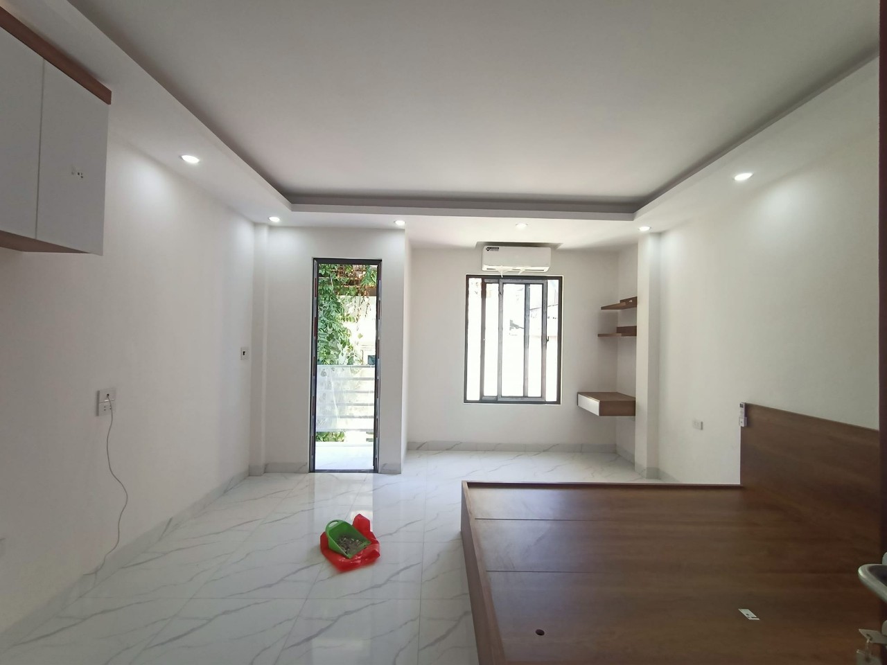 Bán nhà Thái Thịnh Đống Đa 62m2 7 tầng, lô góc, thang máy nhập giá 11,6 tỷ