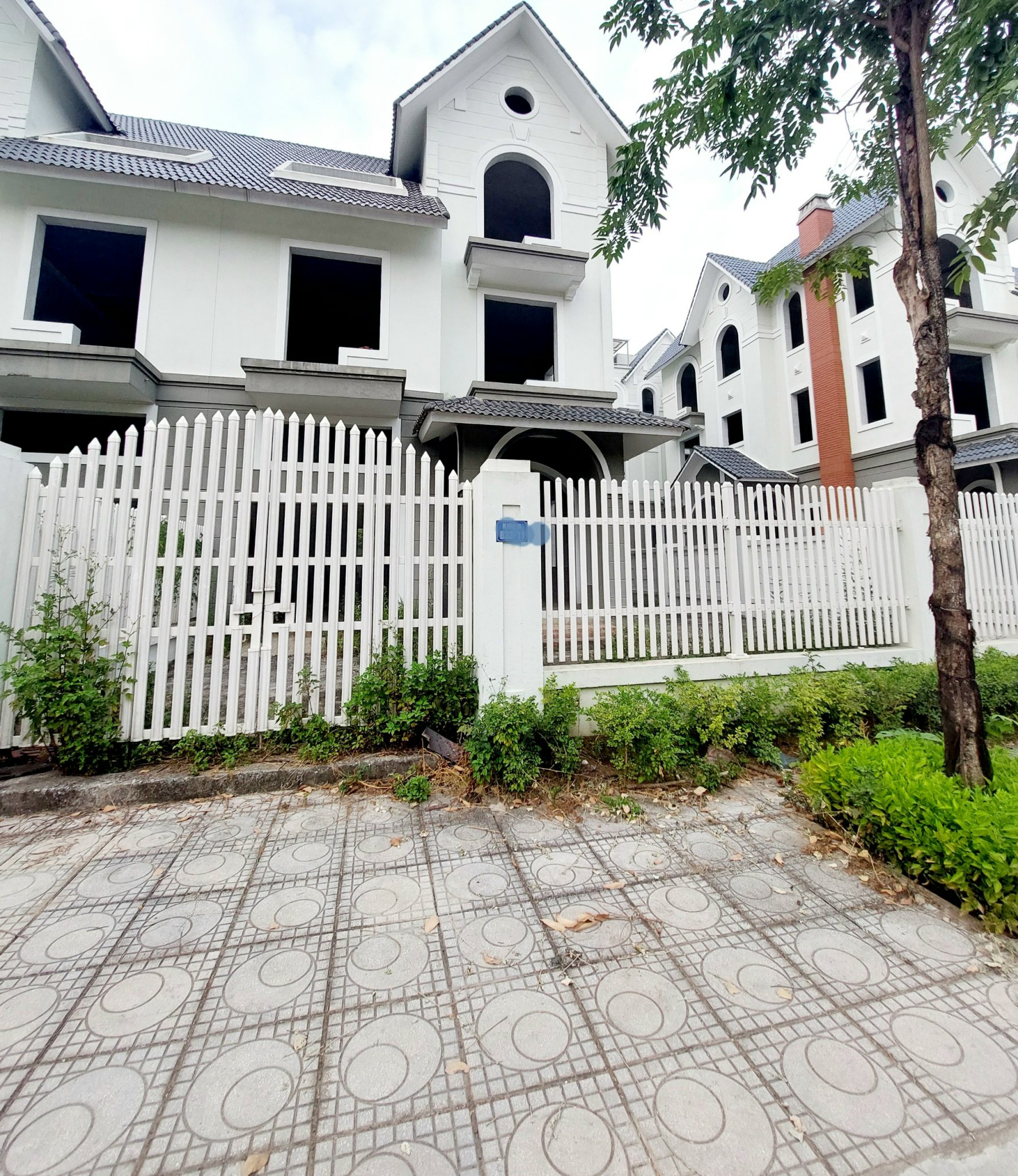 Bán BIỆT THỰ SONG LẬP B32 240m2 Geleximco B Lê Trọng Tấn Hà Đông, 80tr.m2 đất + nhà, GIÁ KHÔNG THỂ TỐT HƠN