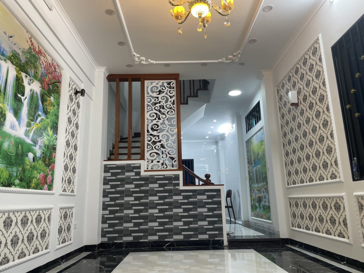 Chính chủ bán nhà mới Khương Đình - Vũ Tông Phan, cách 1 nhà ra mặt phố, gần Ngã Tư Sở - 50m² x 5 tầng