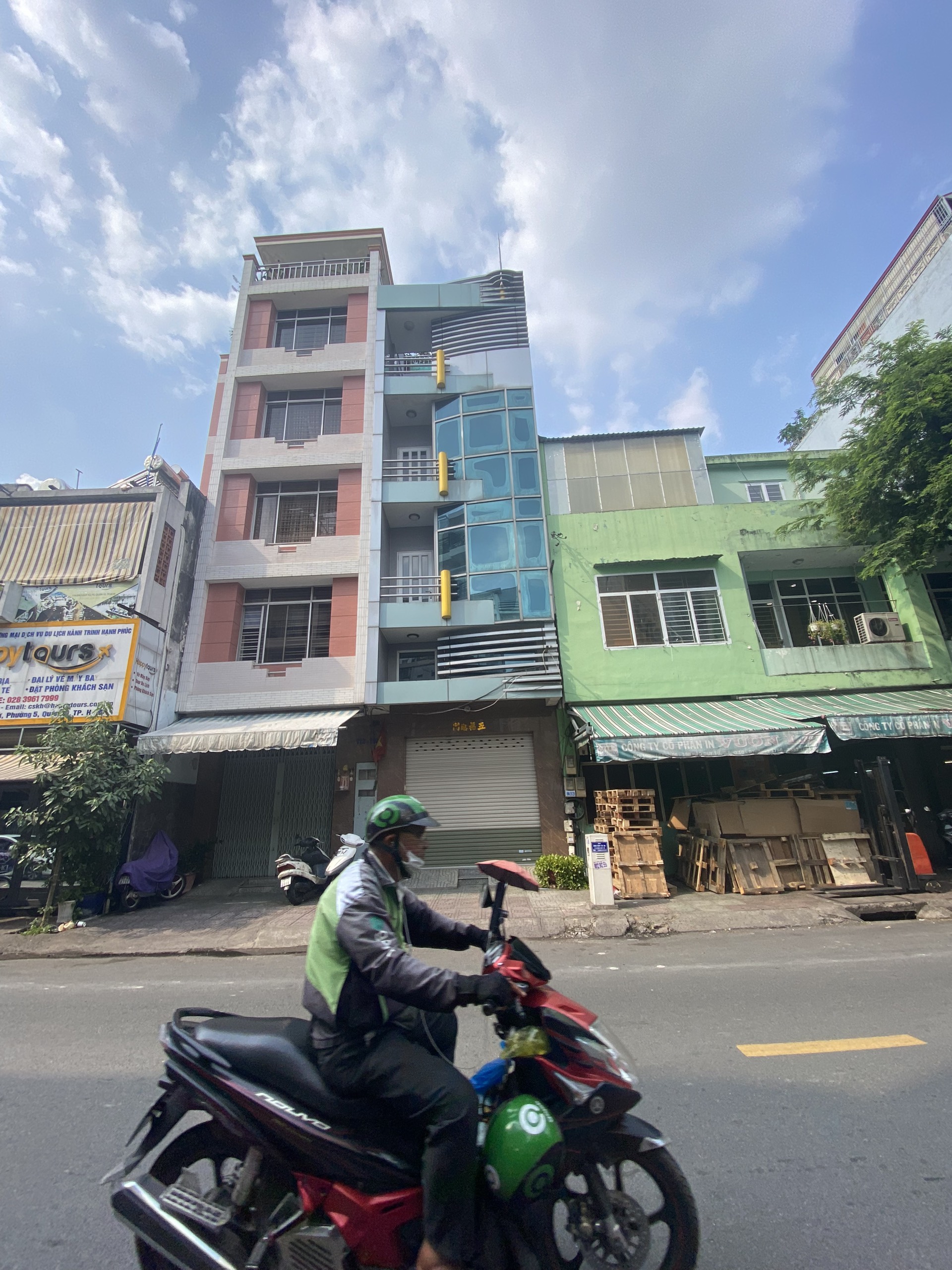 Bán nhà Mặt tiền #113 LÊ THÁNH TÔN P. Bến Nghé, Q. 1, TP. HCM