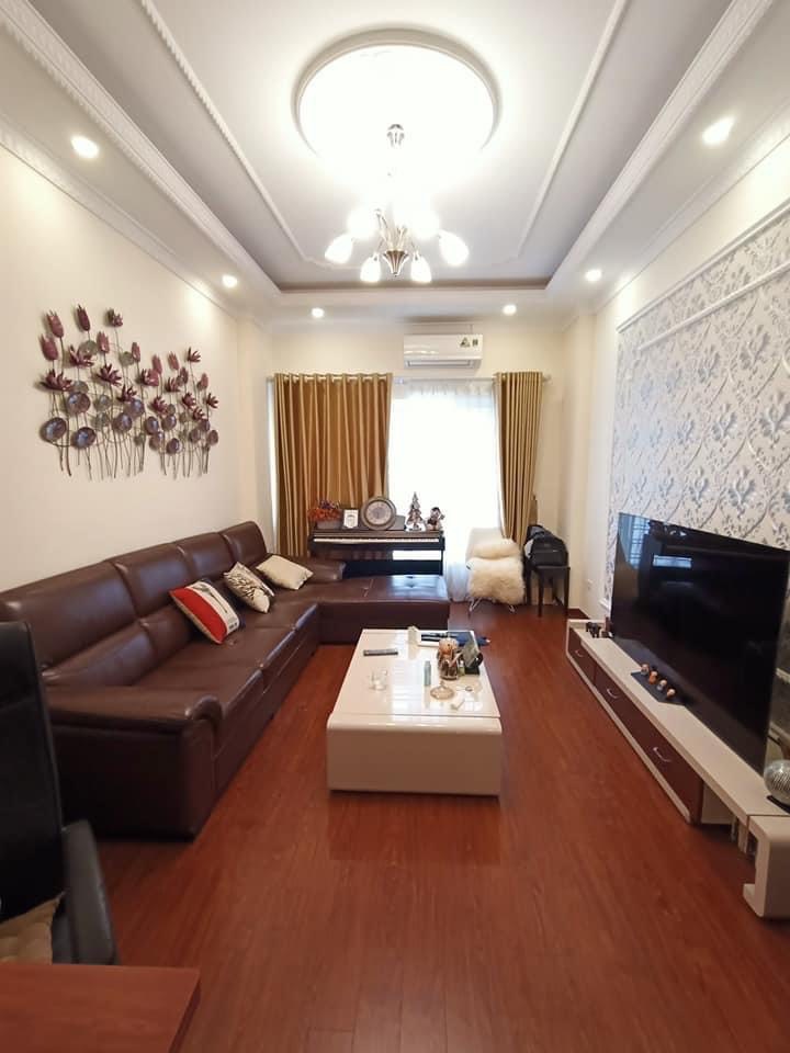 cho thuê nhà nguyên căn Đào Tấn, Ba Đình DT40m2x5 tầng Giá 15tr/th