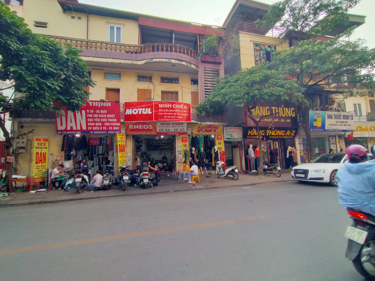 VỊ TRÍ ĐẮC ĐỊA - MẶT PHỐ NGUYỄN SƠN - MẶT TIỀN 12M THÔNG SỐ VÀNG LÝ TƯỞNG - KINH DOANH - VĂN PHÒNG - CHO THUÊ DÒNG TIỀN