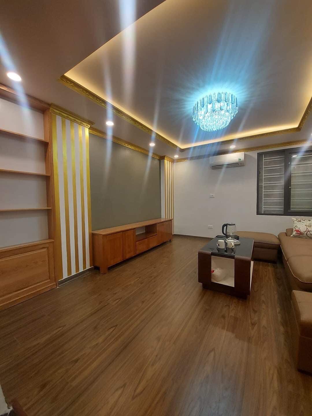 Bán nhà phố Xã Đàn, Đống Đa nhà mới gần phố gần ô tô giá nhỉnh 6 tỷ